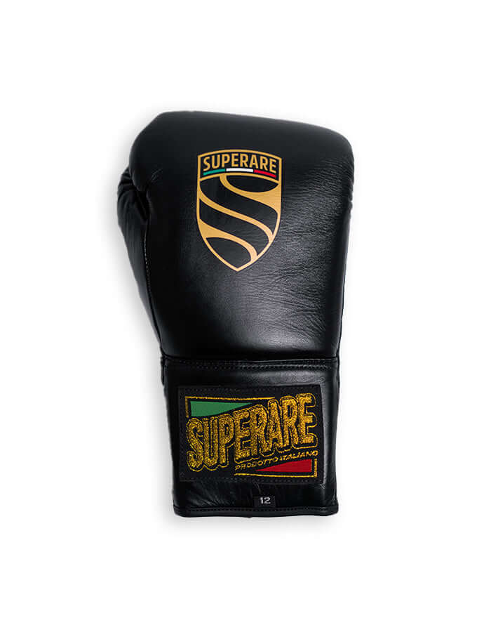Superare S40 boxing glove in shiny black with gold logo, made in Italy, premium quality for serious fighters.