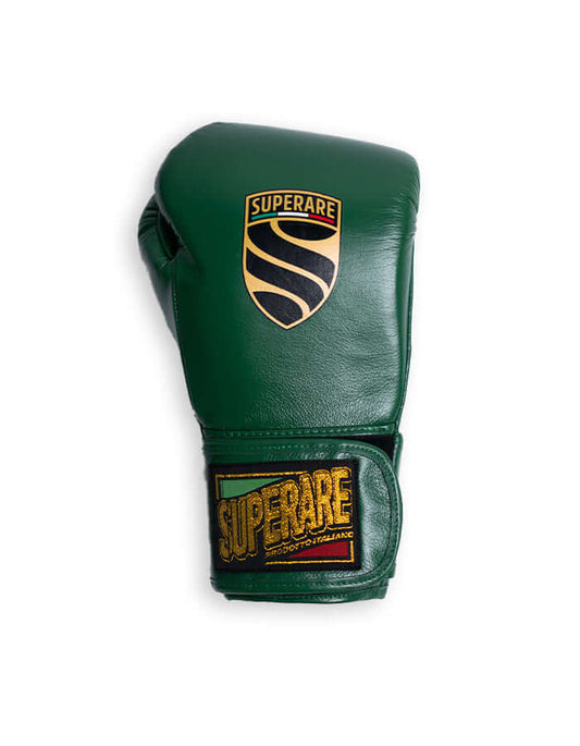 Superare S40 Dinero Green boxing glove, made from premium Italian leather, designed for professional fighters.
