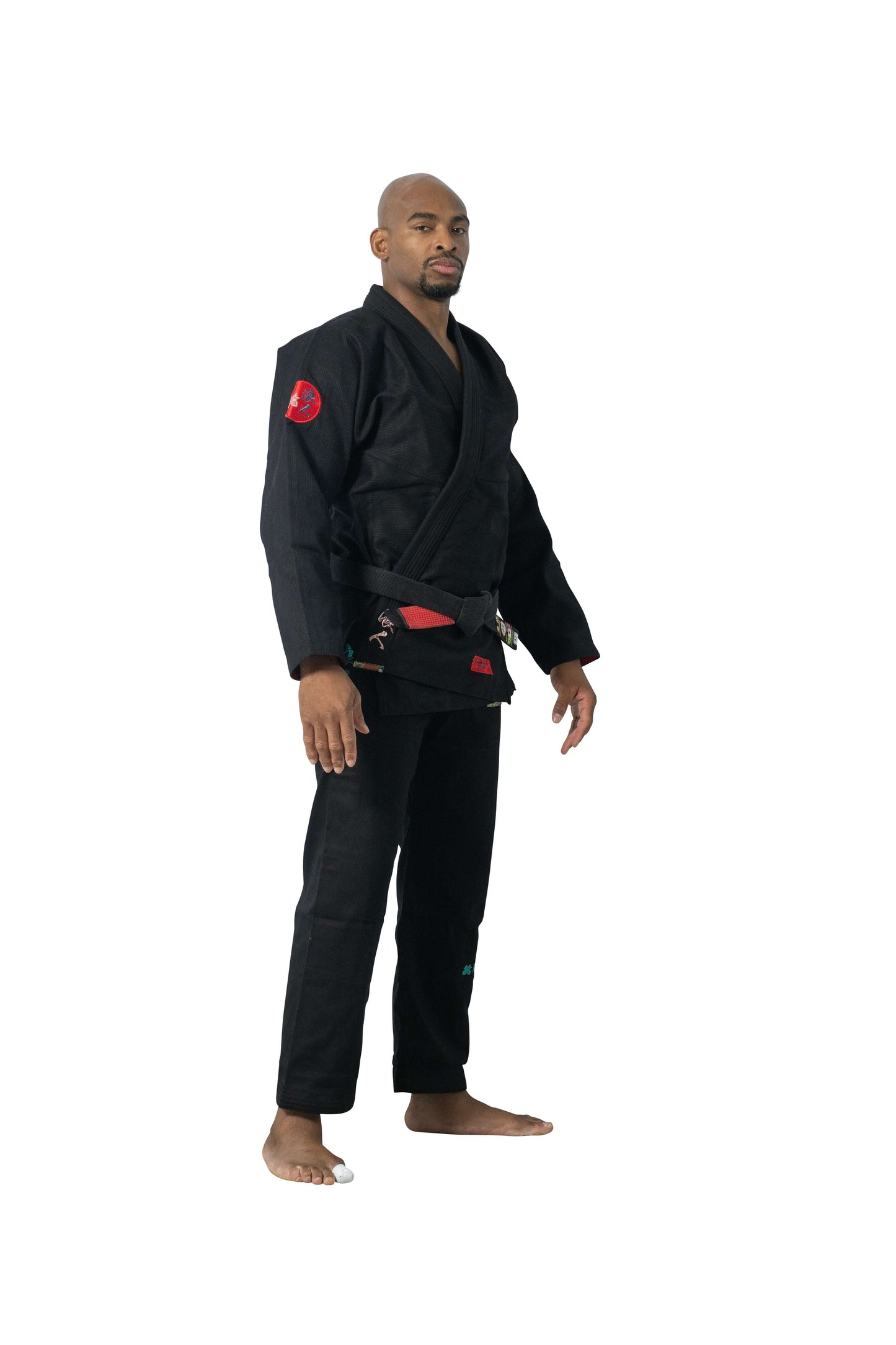 Roninbrand Shinsei Yugure Black BJJ Gi on fighter, designed for optimal comfort and performance in Brazilian Jiu Jitsu.