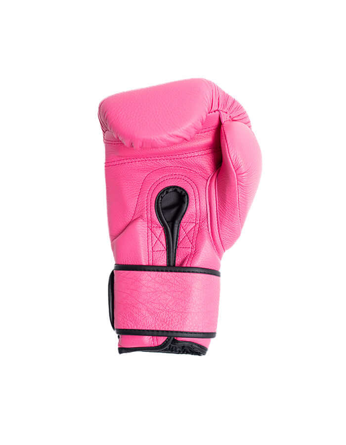 Superare S50 Rosa boxing gloves in blush pink, handcrafted in Italy with real leather, designed for elite fighters.