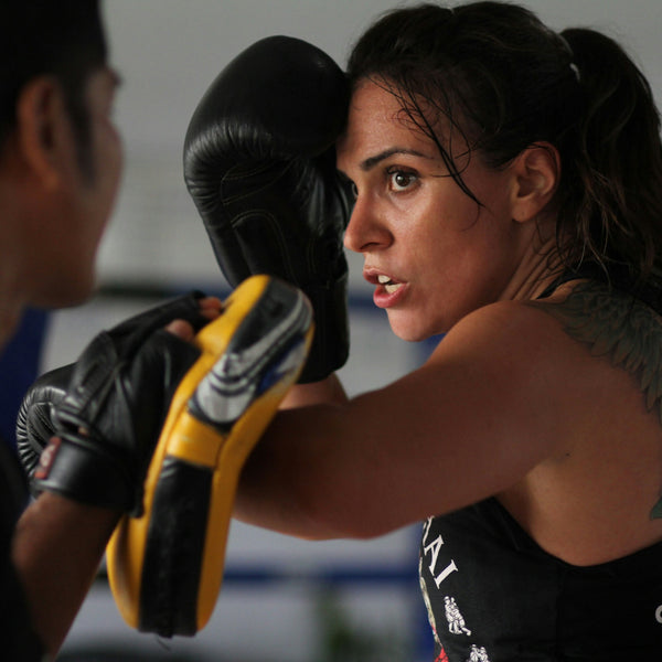 Advantages of Japanese Microfiber Over Traditional Materials in Boxing Gloves