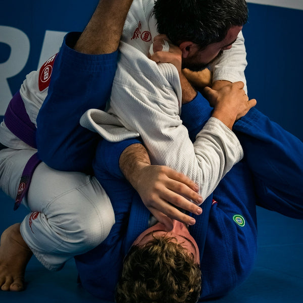 격투 - BJJ의 미래: 군사 영향력 탐구