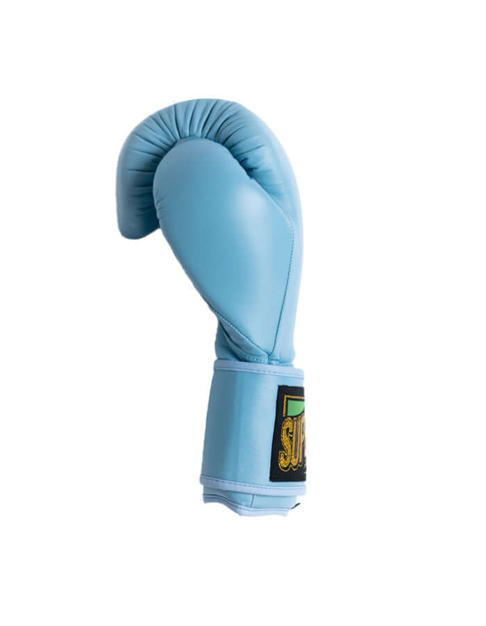 Superare S40 boxing gloves in cielo sky blue, made with A grade Italian leather for professional fighters.