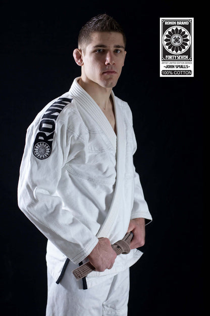 Roninbrand 47 BJJ Gi in white, designed for comfort and fit for fighters, showcasing the legacy of the 47 Ronin.