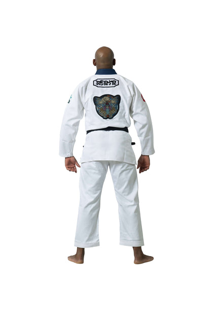 Roninbrand Shinsei Yūgure BJJ Gi in white, back view showcasing Death’s Head Hawk Moth design for Brazilian Jiu Jitsu.